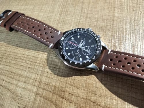Customer photo review of OnePlus Watch Band Quick Release Leather Strap Vintage Brown Wristband