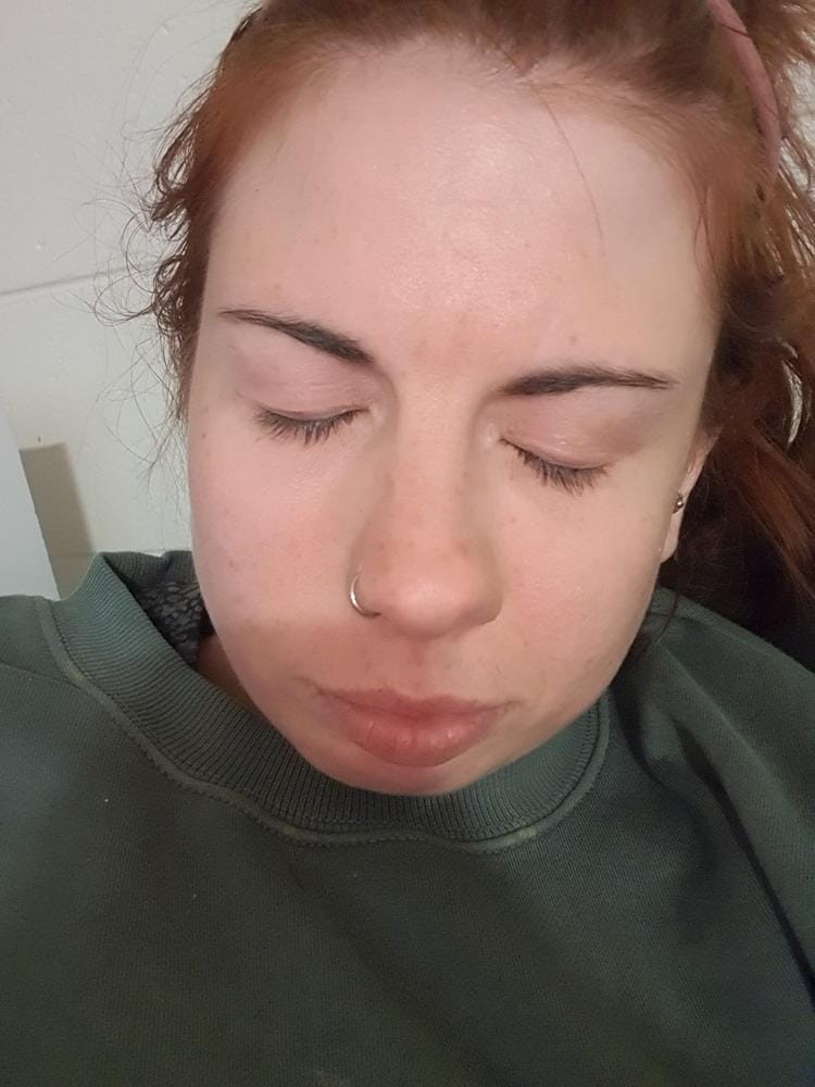 Customer photo review of Máscara de Crecimiento de Pestañas - Mejor que las Postizas