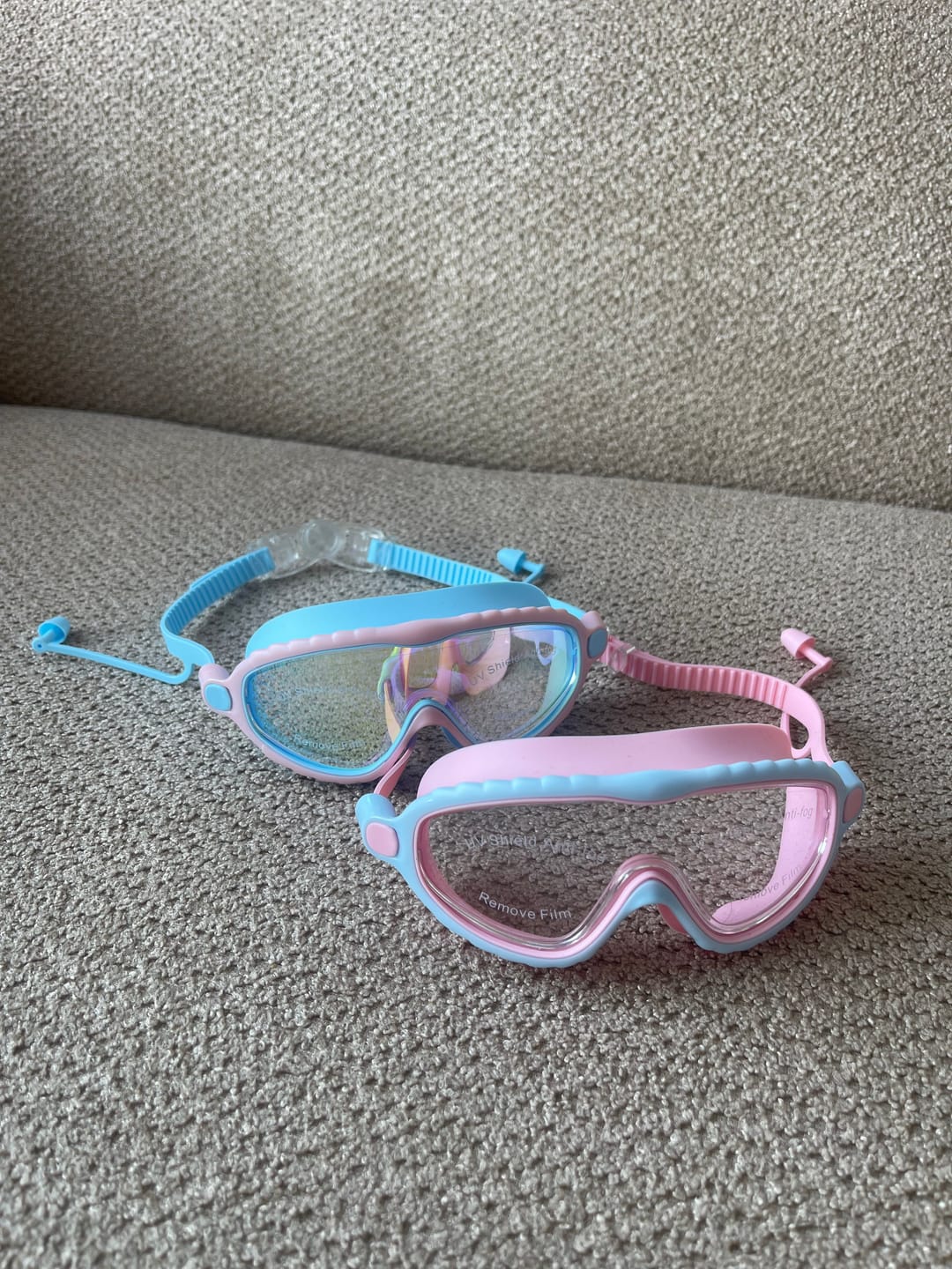 Customer photo review of Lunettes de piscine Gloovi™