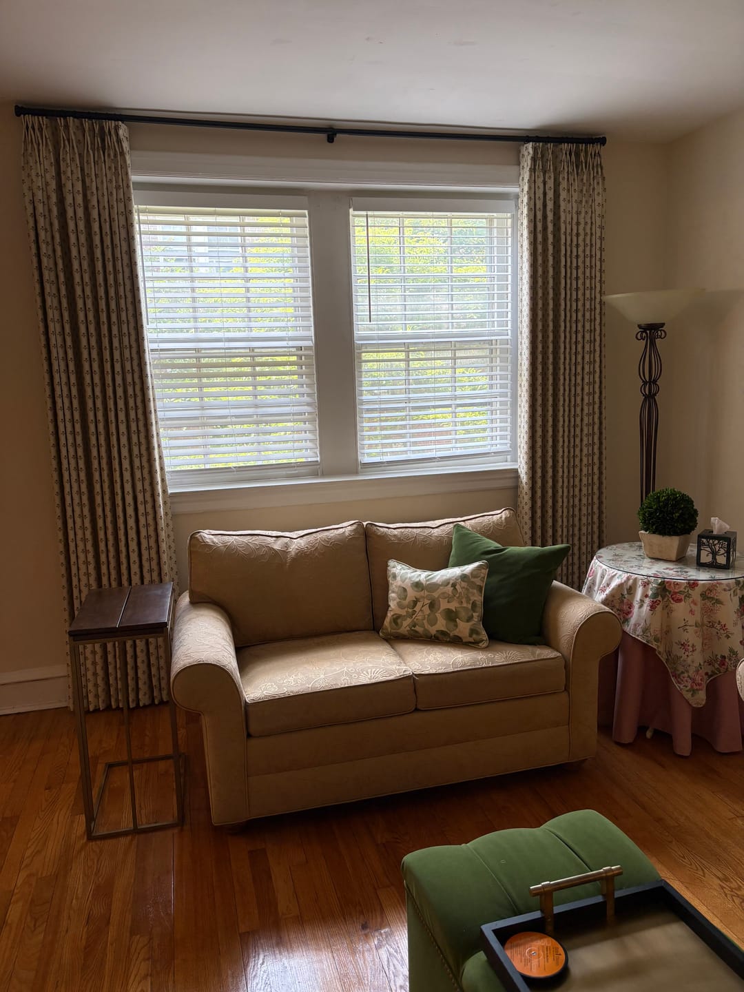 Customer photo review of Charming Ditsy Floral Luxury Curtains | Jacquard Woven, Thermal & Blackout for Cozy Bedrooms & Living Room (Aurelia)