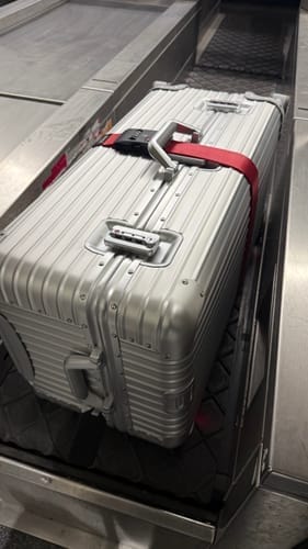 Customer photo review of ALUMINUM SUITCASE V2 NEW, STRONGER ALUMINIUM & REMOVEABLE WHEELS