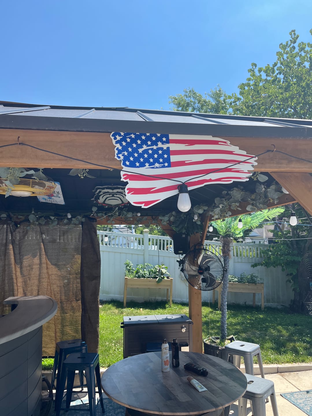 Customer photo review of Tattered American Flag Single Layer Metal Wall Art