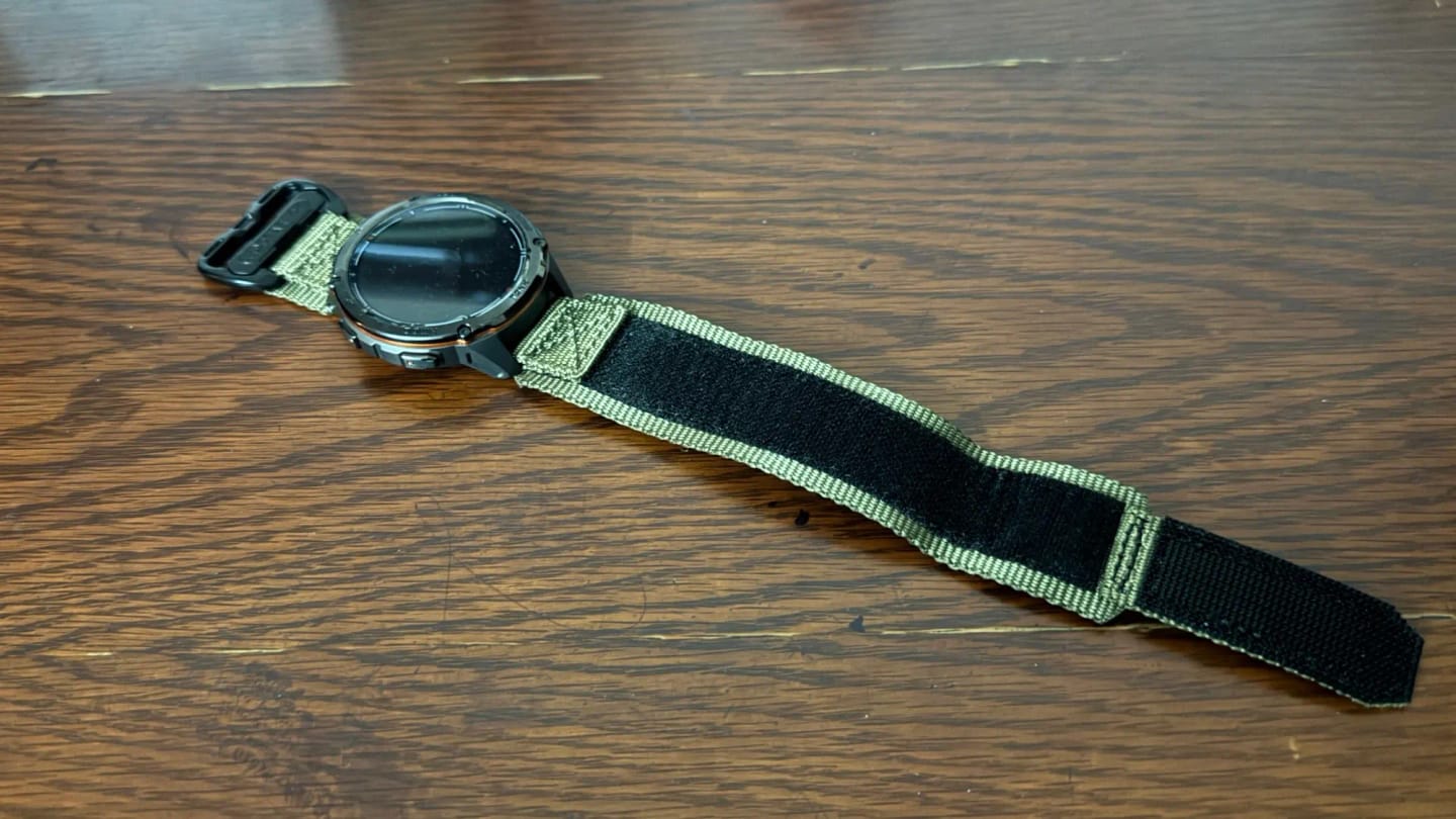 Customer photo review of OnePlus Smartwatch Nylon Hook Loop Quick Release Watch Bands Strap