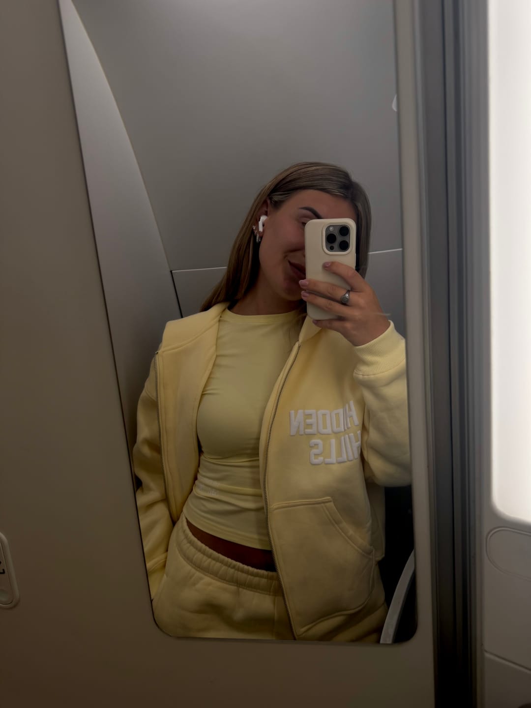 Customer photo review of GATED COMMUNITY STRAIGHT LEG SWEATPANTS BUTTER YELLOW