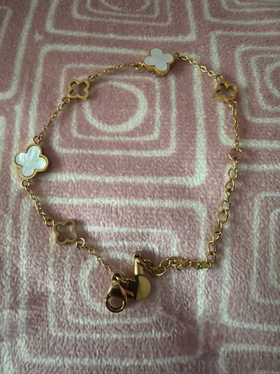Customer photo review of Lucia Clover Bracelet