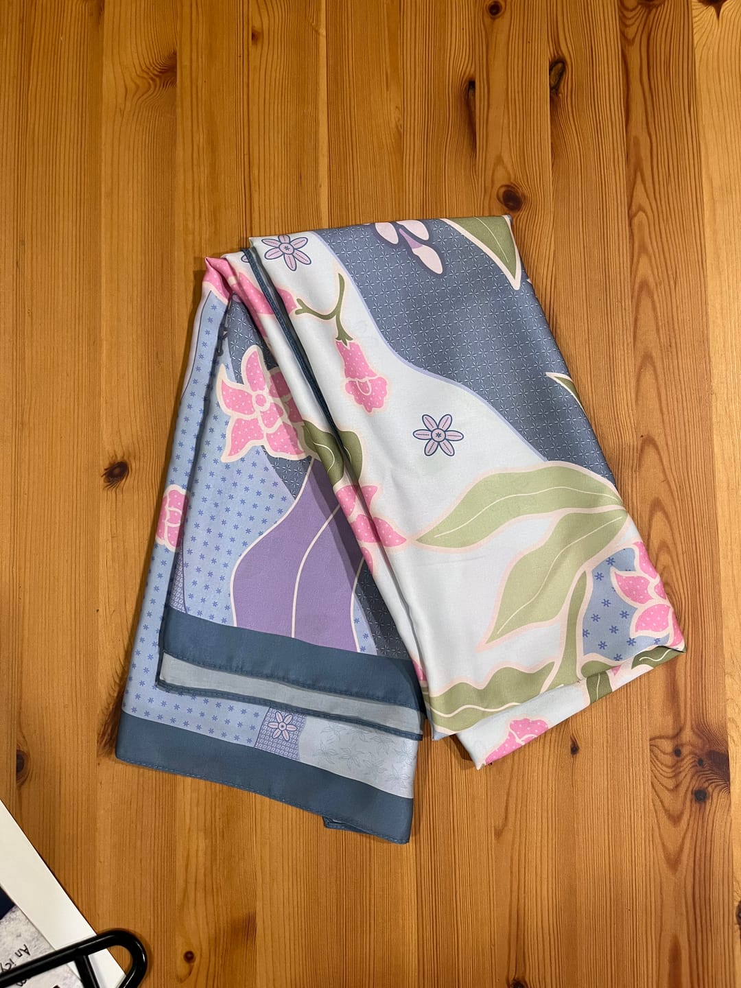 Customer photo review of Batik Square (Pulang)
