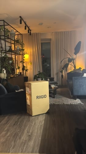 Customer photo review of ALUMINUM SUITCASE V2 NEW, STRONGER ALUMINIUM & REMOVEABLE WHEELS