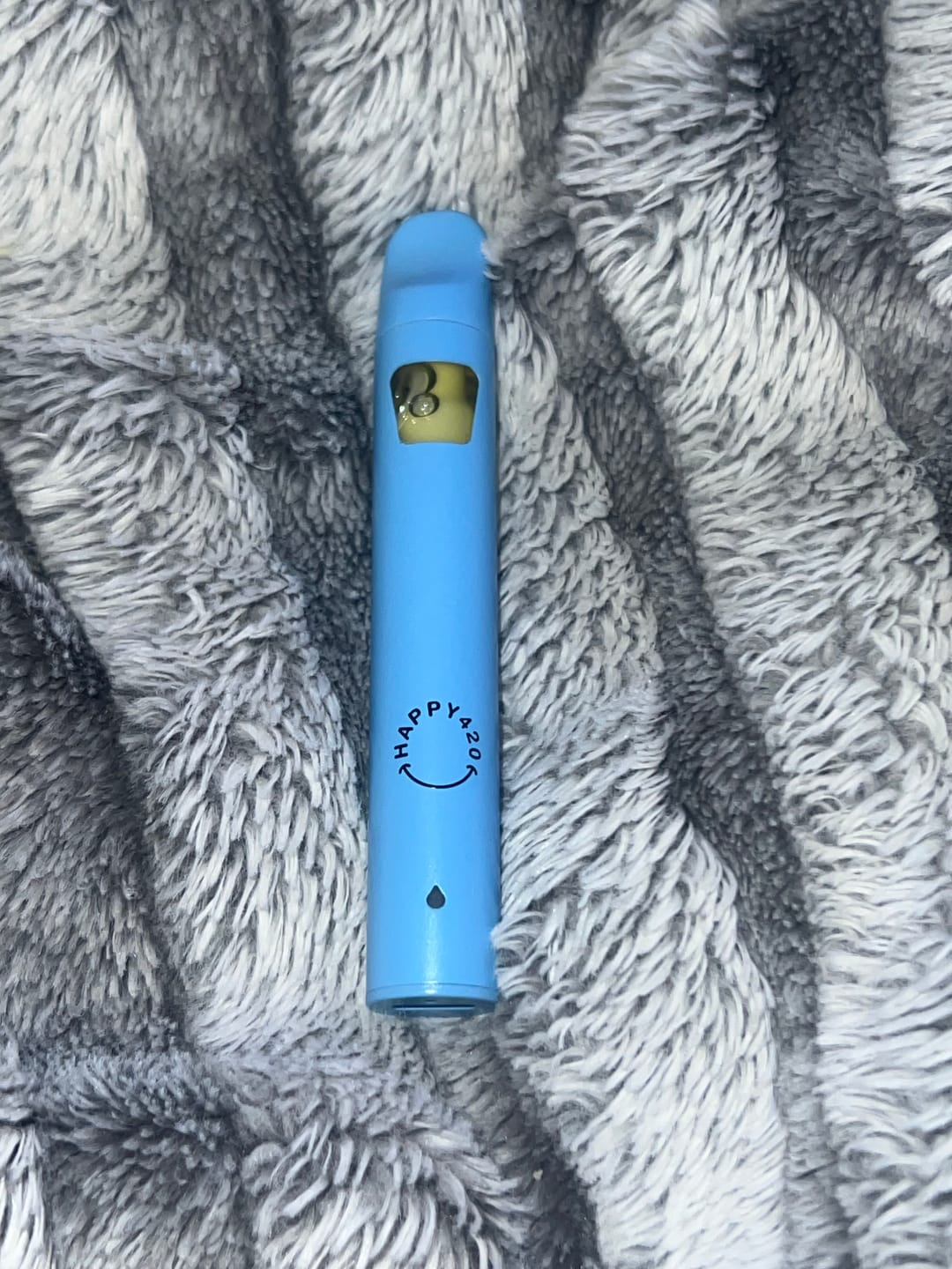 Customer photo review of Happy Hits Disposable THC Vape – Raspberry Ice