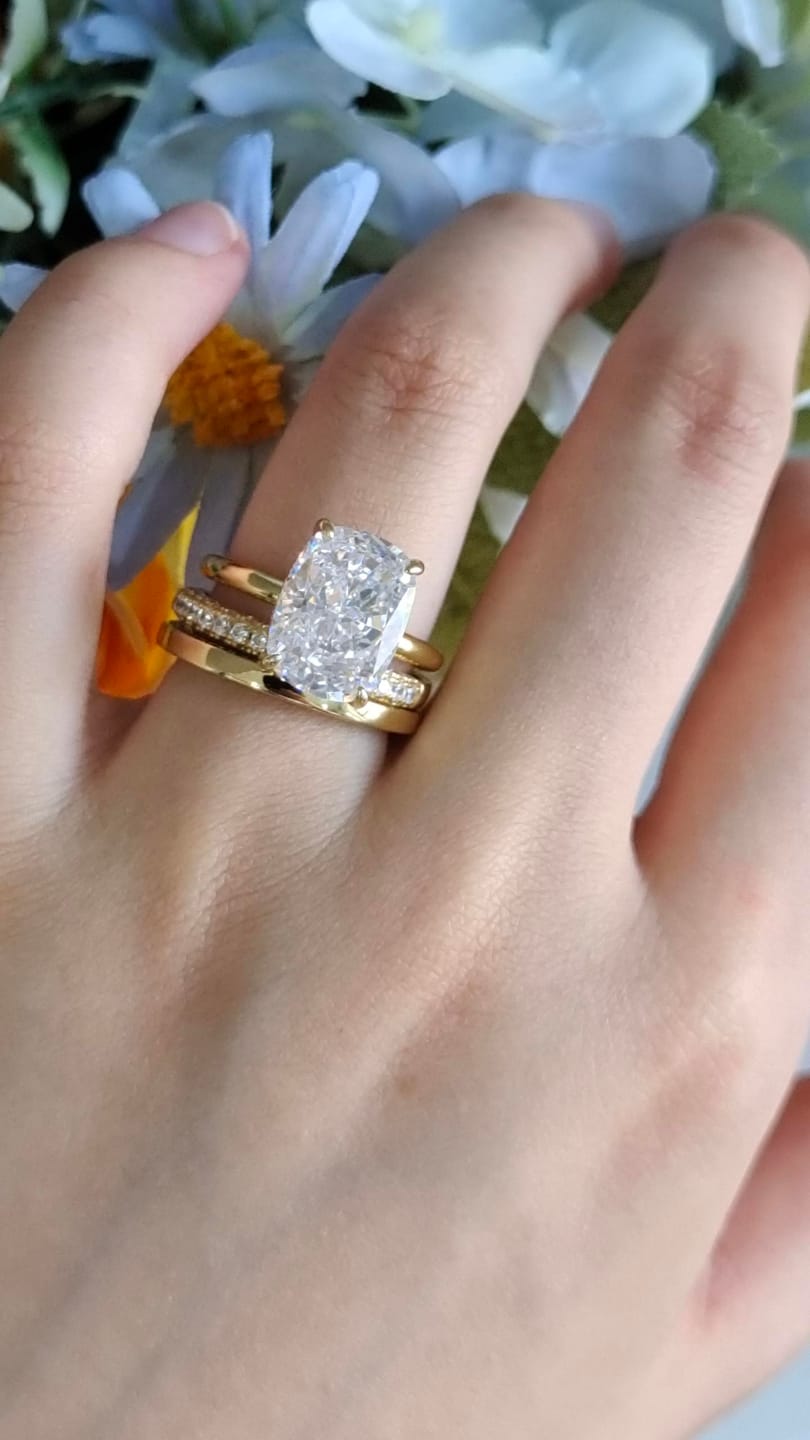 Customer photo review of S925 3PC Wedding Sets 6.5Ct Elongated Cushion Cut Wedding Ring Set With Classic Wedding Bands