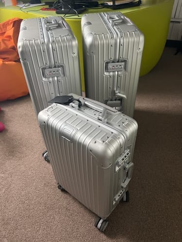 Customer photo review of ALUMINUM SUITCASE V2 NEW, STRONGER ALUMINIUM & REMOVEABLE WHEELS