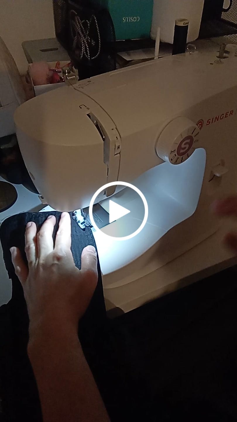 Customer video review of Singer M1605 Sewing Machine - Simple to use, ideal for beginners - 2026 model * Limited Stock *