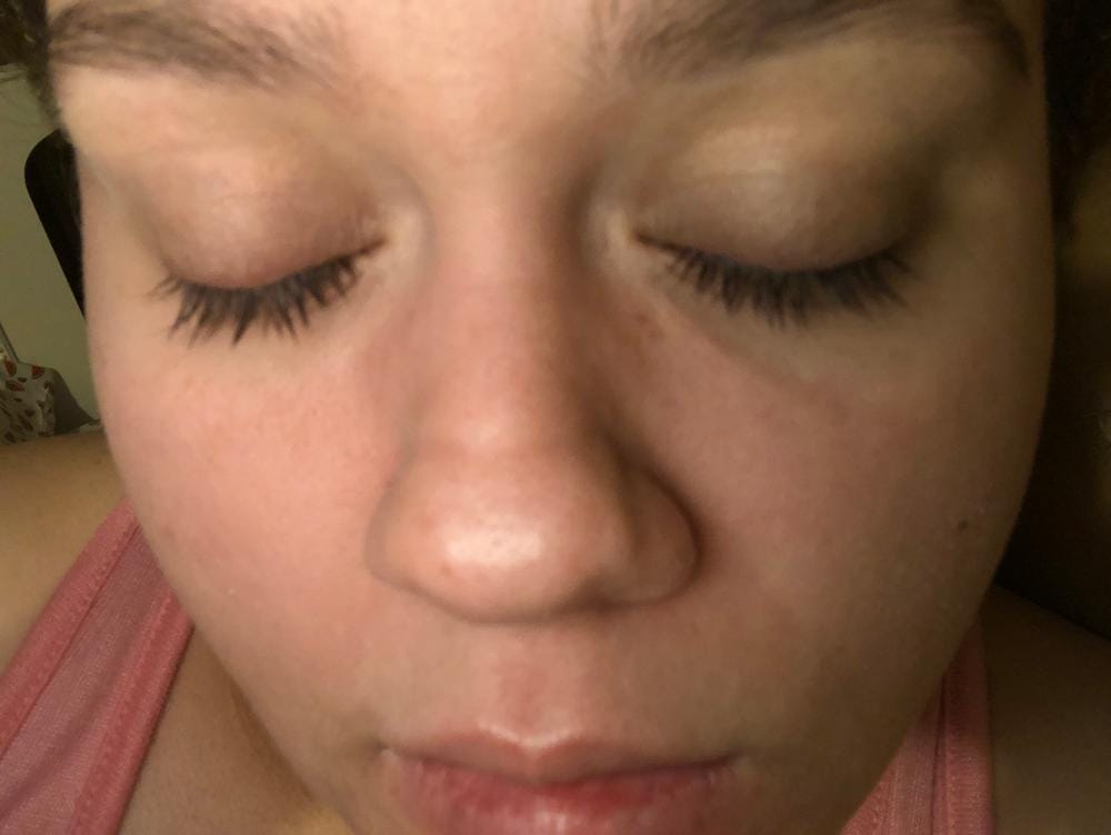 Customer photo review of Máscara de Crecimiento de Pestañas - Mejor que las Postizas