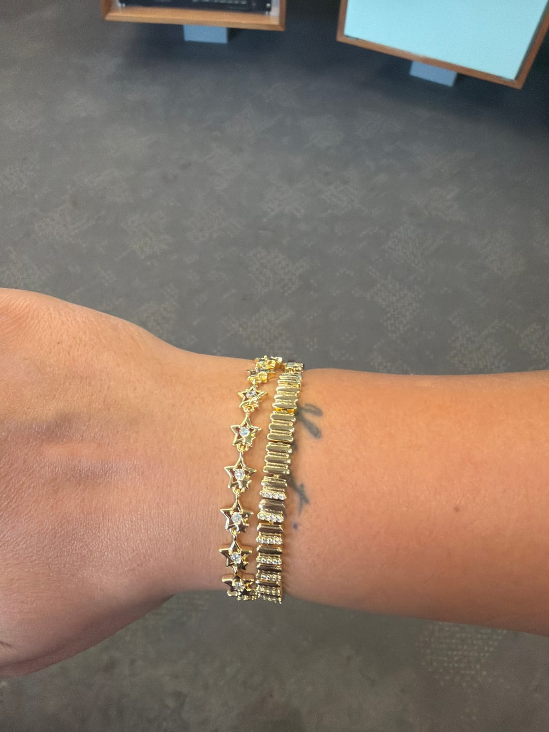 Customer photo review of Armband VIP Star -14K vergoldet