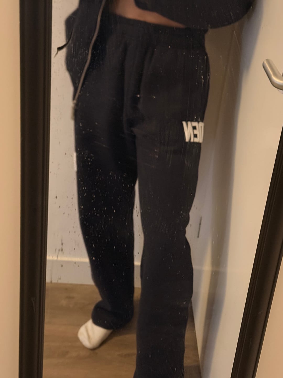 Customer photo review of GATED COMMUNITY STRAIGHT LEG SWEATPANTS NAVY