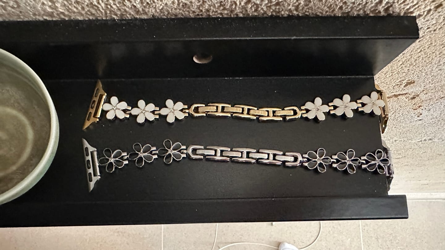 Customer photo review of Apple Watch Metallarmband "Flora"