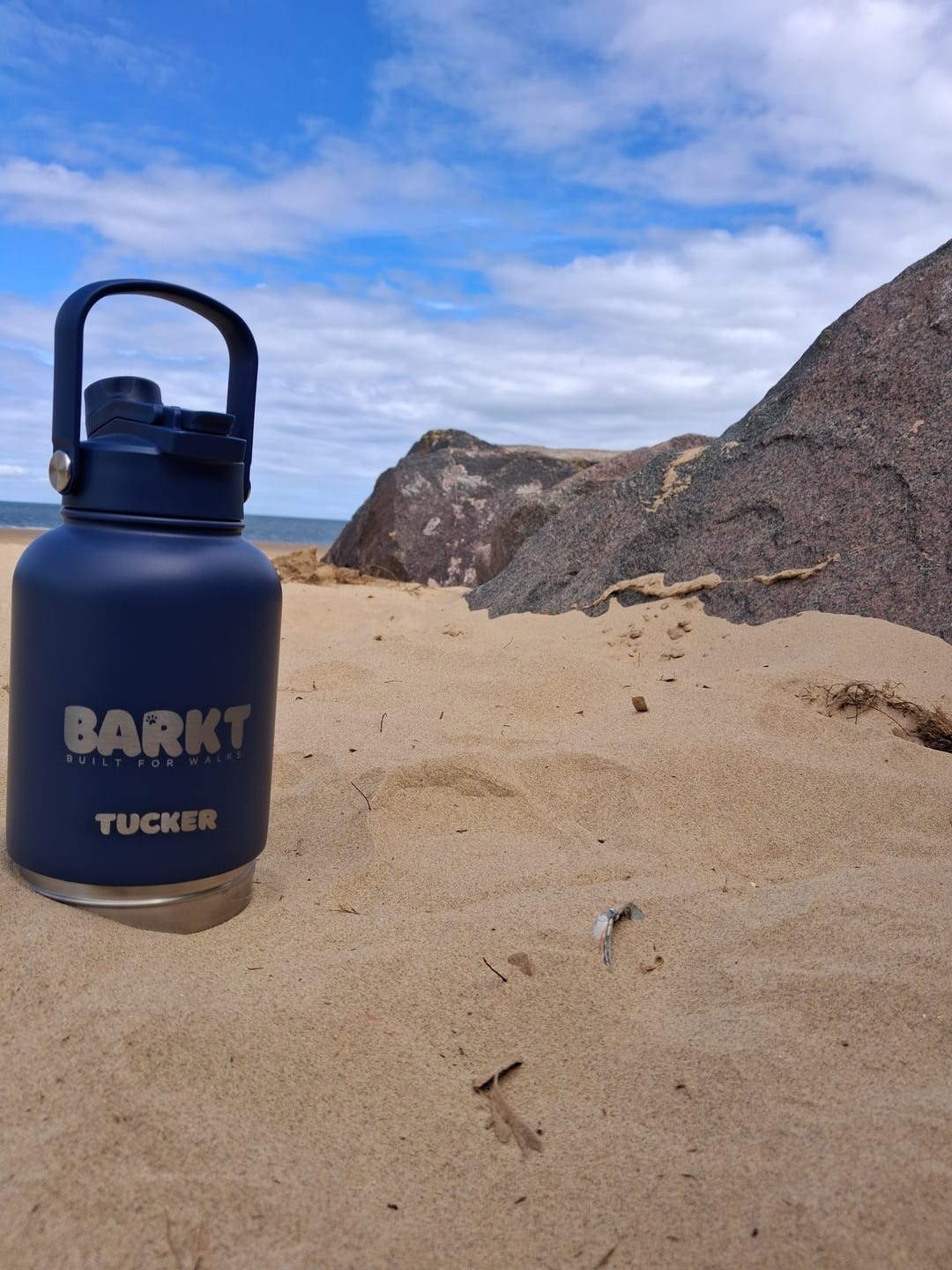 Customer photo review of 3-in-1 – Barkt Bottle & Bag