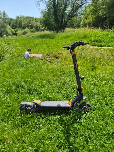 Customer photo review of Ausom L1 Electric Scooter