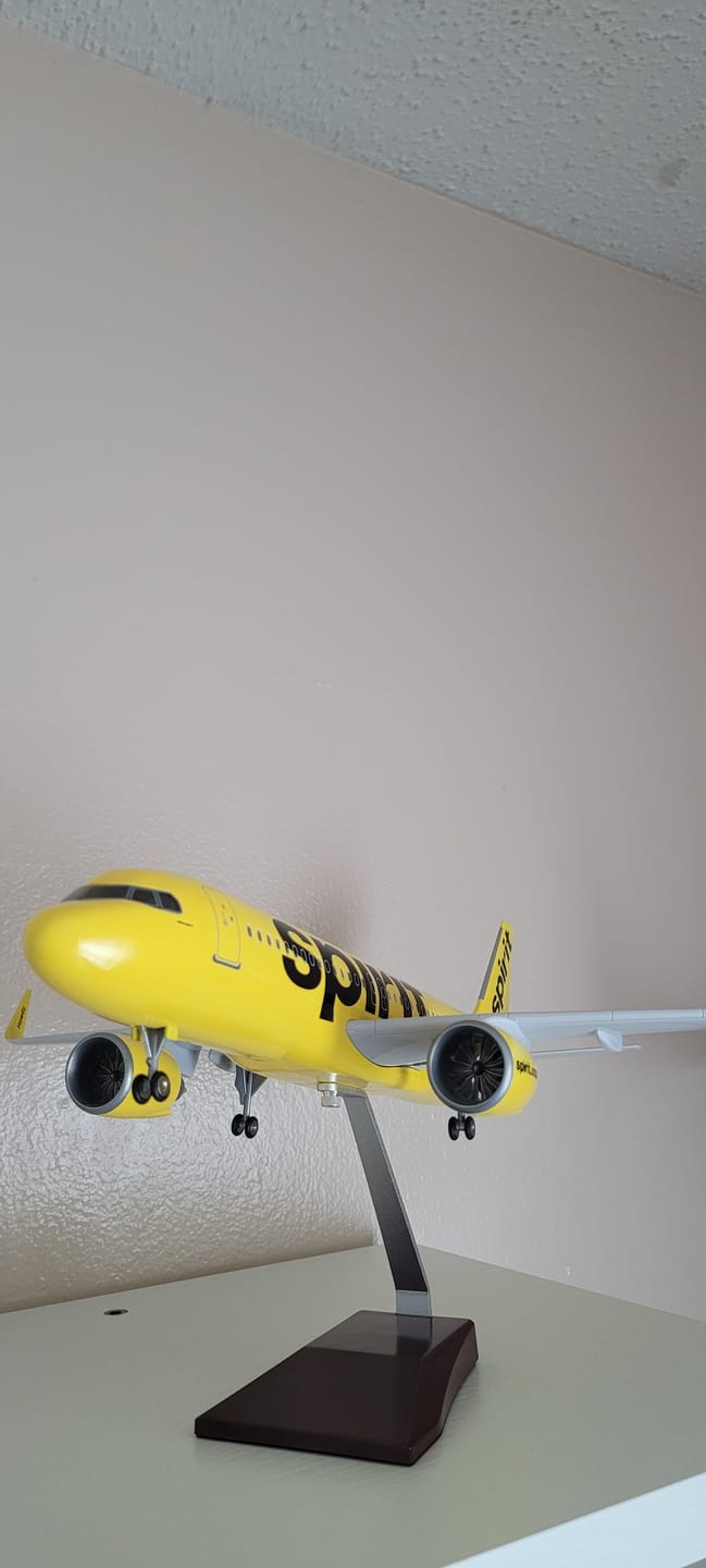 Customer photo review of A320 Spirit  - Scale 1/80 - 47CM - 18.5in - Airplane Model
