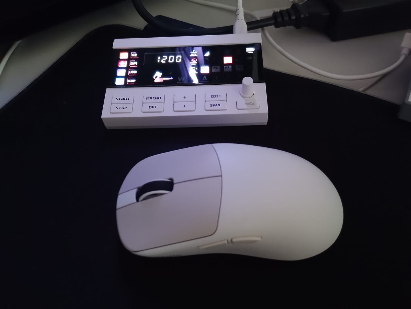 Customer photo review of Wraith W1 Wireless Mouse