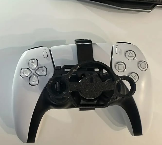 Customer photo review of Mini Steering Wheel for Xbox