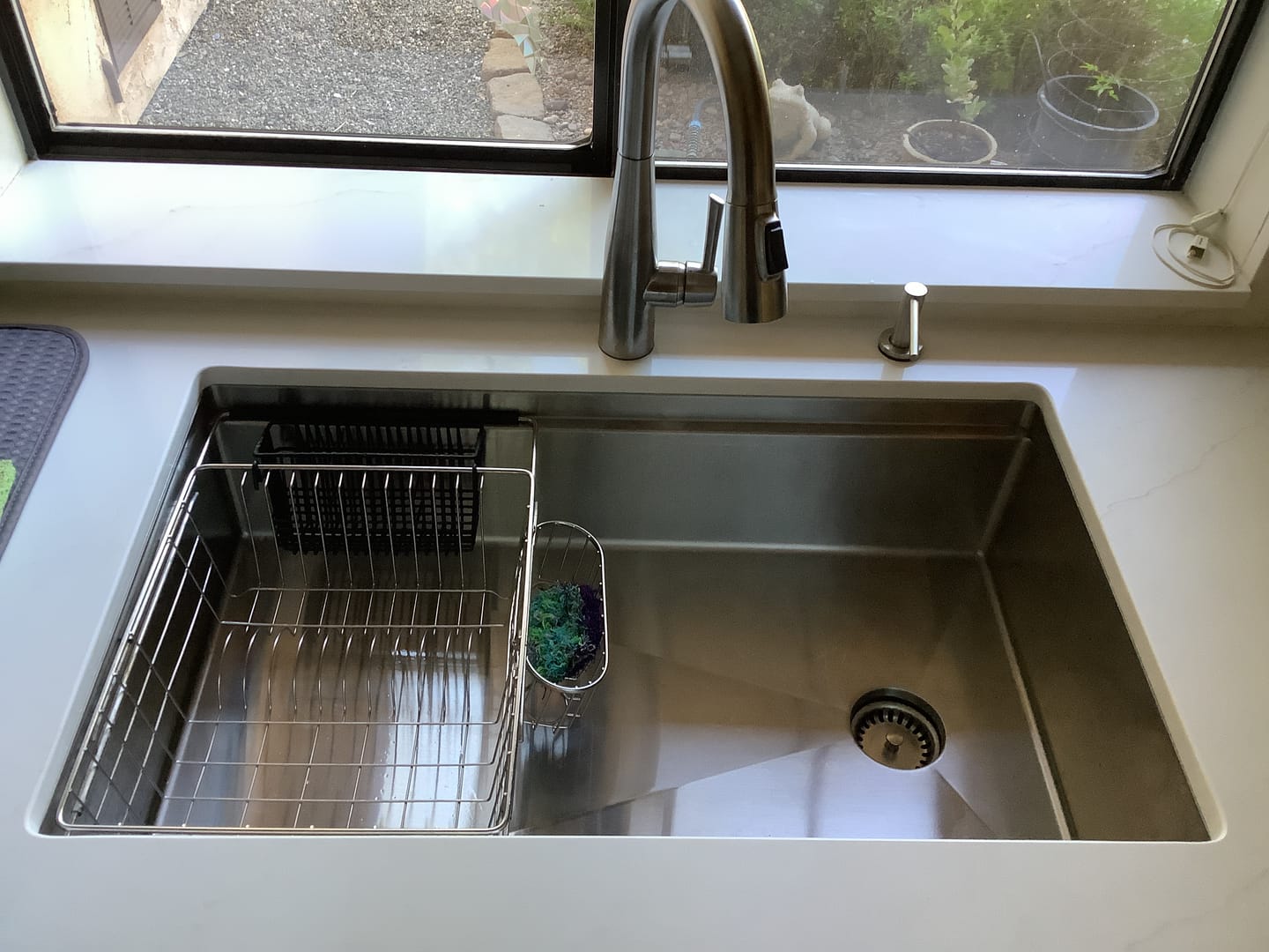 Customer photo review of 31" Undermount Workstation Sink – 16 Gauge Stainless Steel Single Bowl – 8" Deep – Reversible – Seamless Drain (5LS31C-8)
