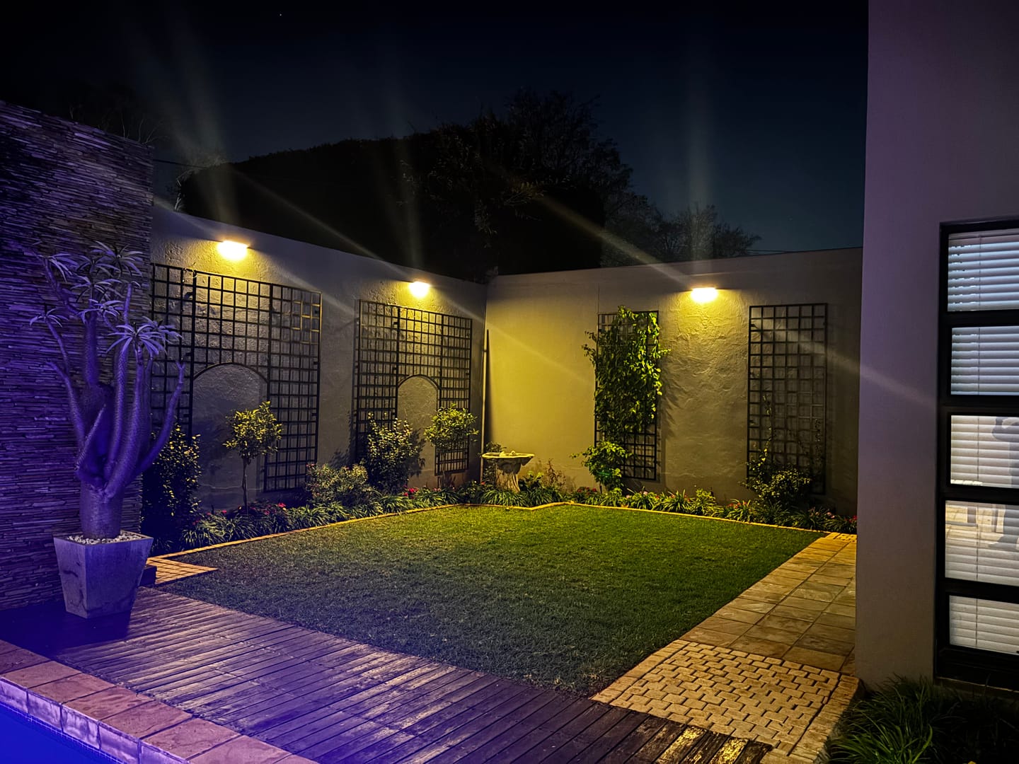 Customer photo review of Solar Wall Light with Motion Sensor