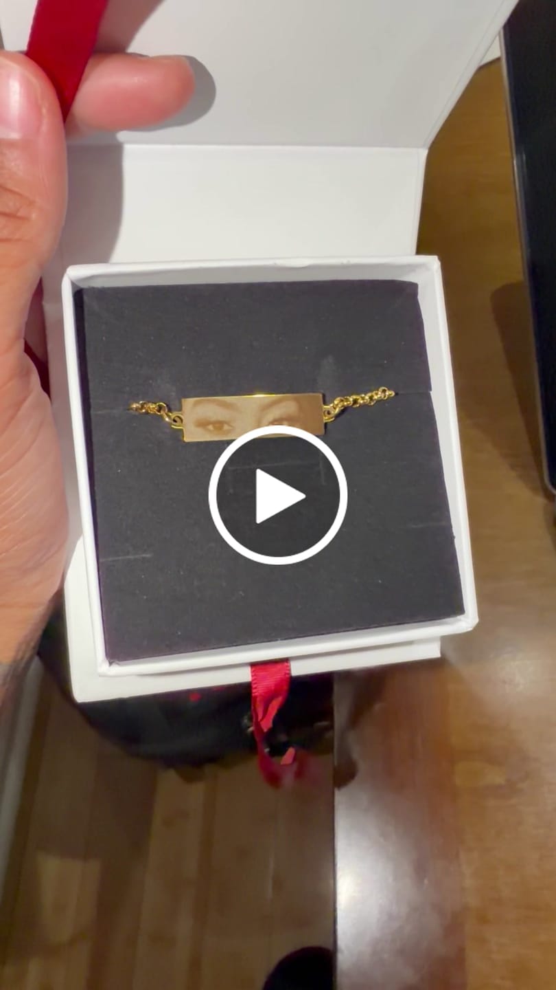 Customer video review of Shipping Protection