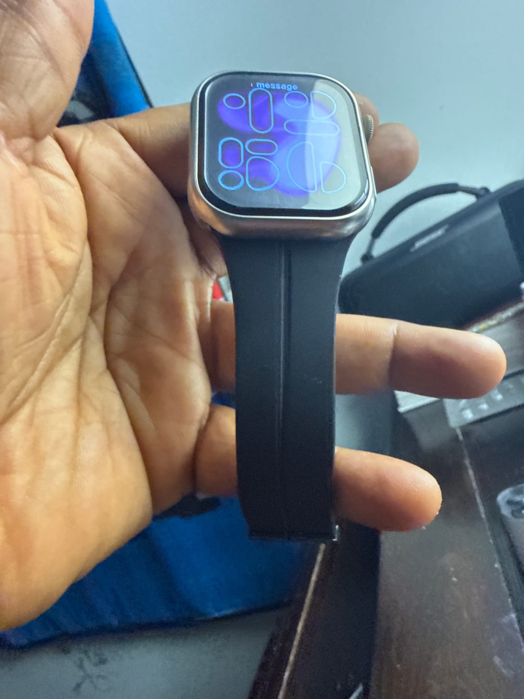 Customer photo review of FlexiFit™ Magnetic Band for Apple Watch - BUY 1 GET 1 FREE!