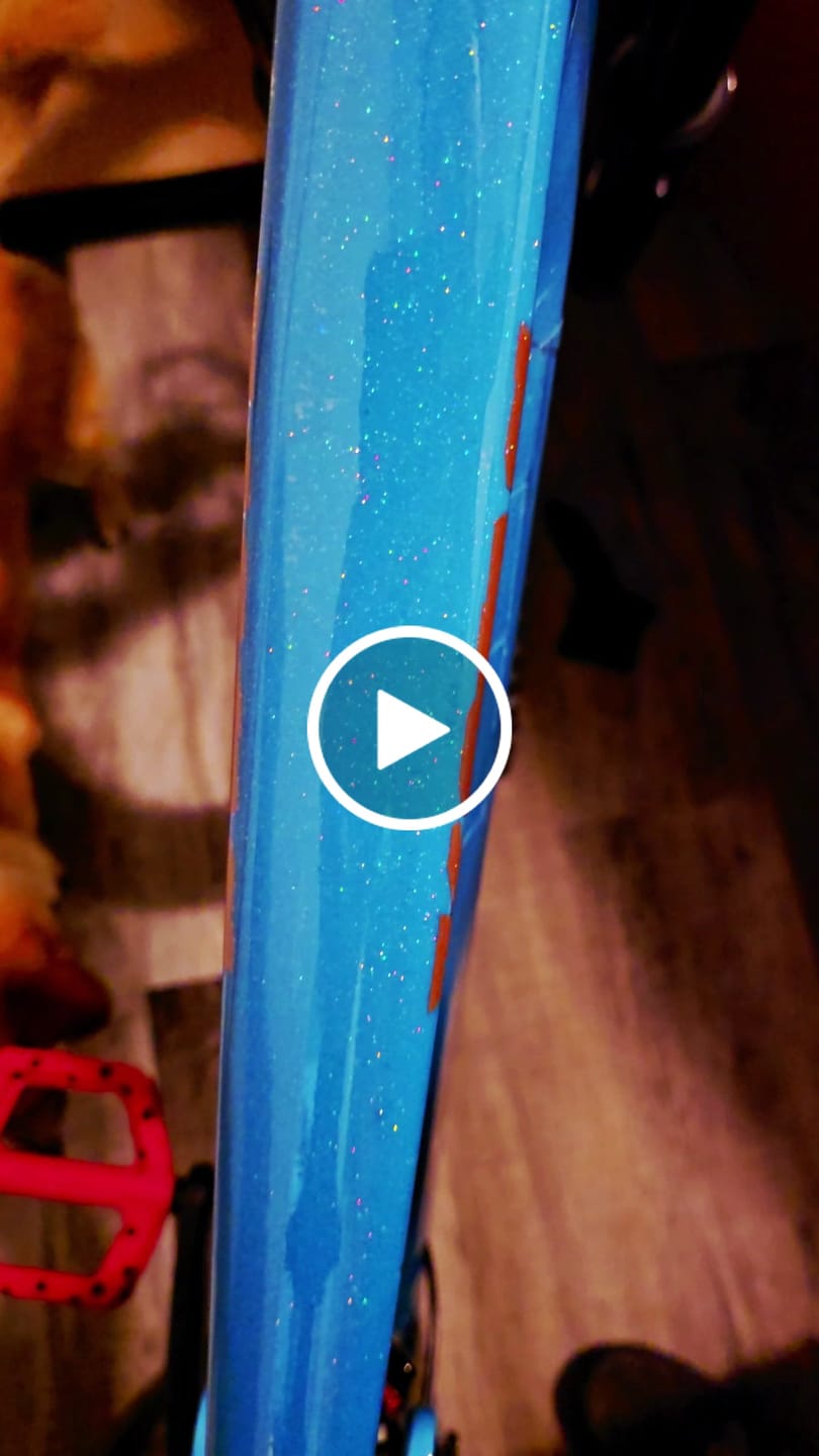 Customer video review of Sparkle Shift Frame Keeper