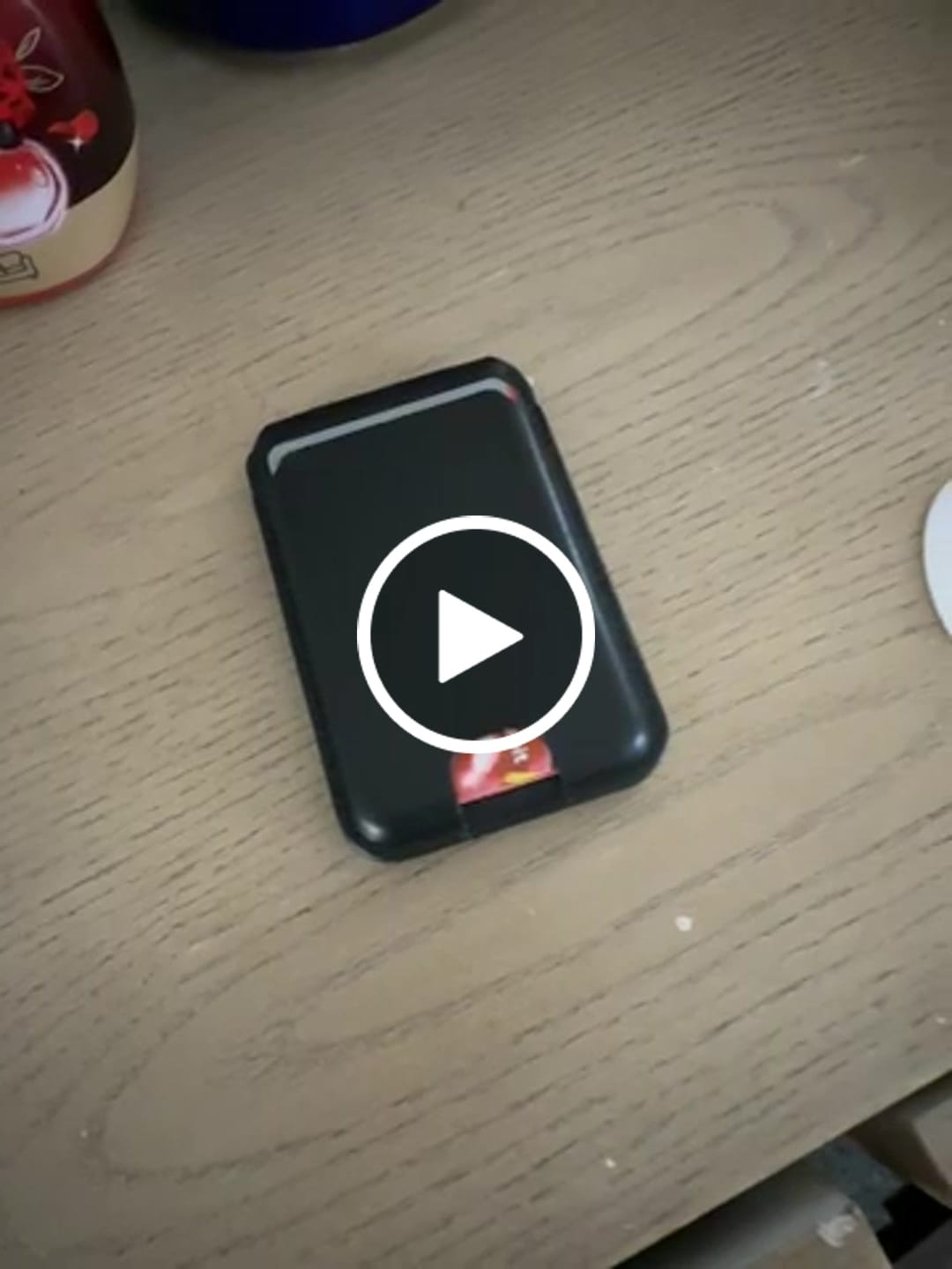 Customer video review of MagSafe Compatible Kickstand Leather Wallet - Obsidian Black