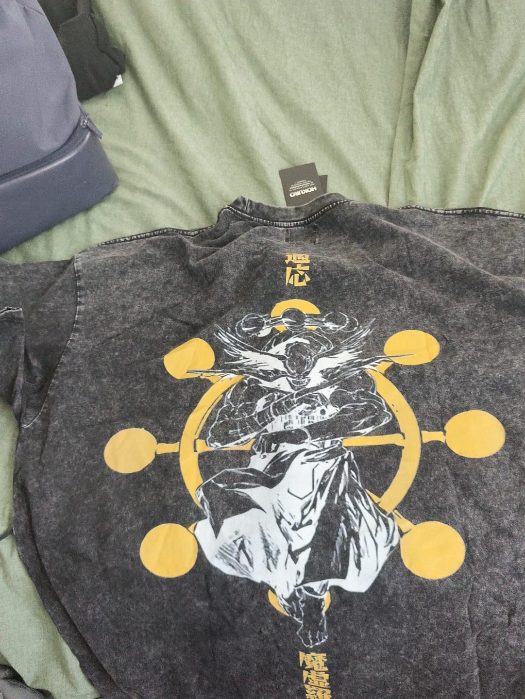 Customer photo review of DIVINE GENERAL 2-SIDED OVERSIZE VINTAGE TEE