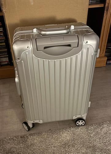 Customer photo review of ALUMINUM SUITCASE V2 NEW, STRONGER ALUMINIUM & REMOVEABLE WHEELS
