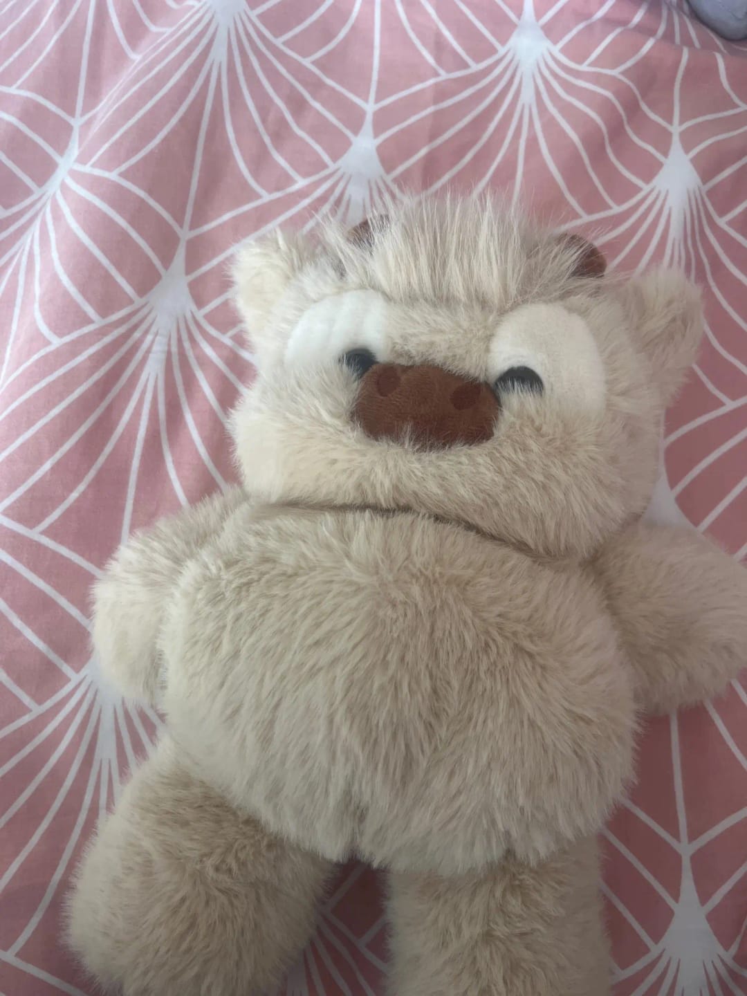 Customer photo review of La peluche vache qui court quand on l’agite | Floomie®