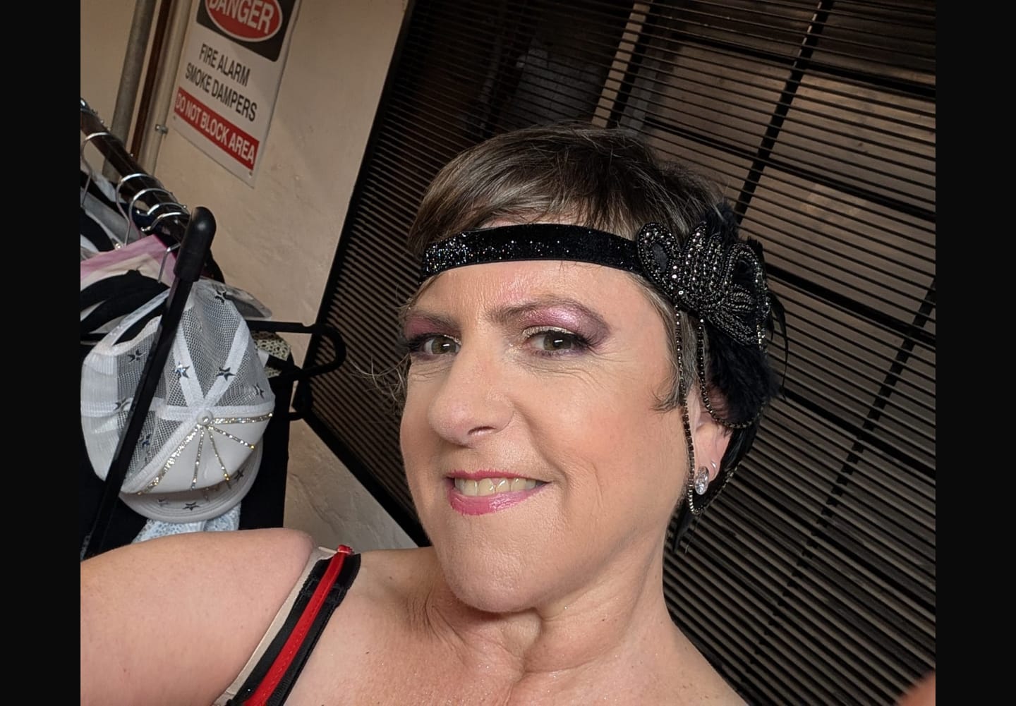 Customer photo review of 1920s Black Swirl Flapper Headpiece