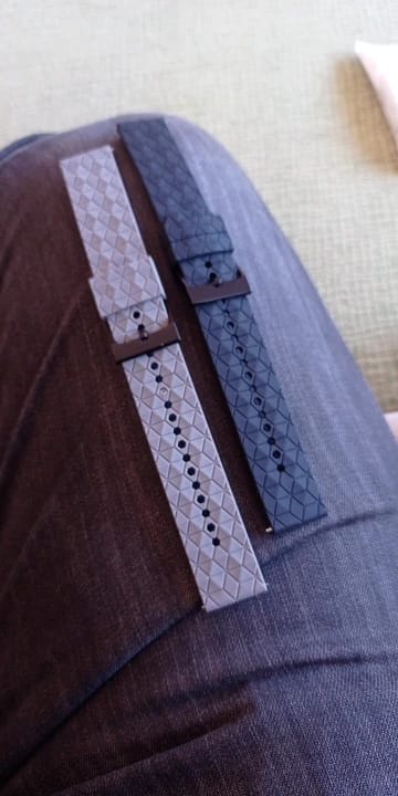 Customer photo review of OnePlus Smartwatch Silicone Watch Band Football Pattern Quick Release Straps