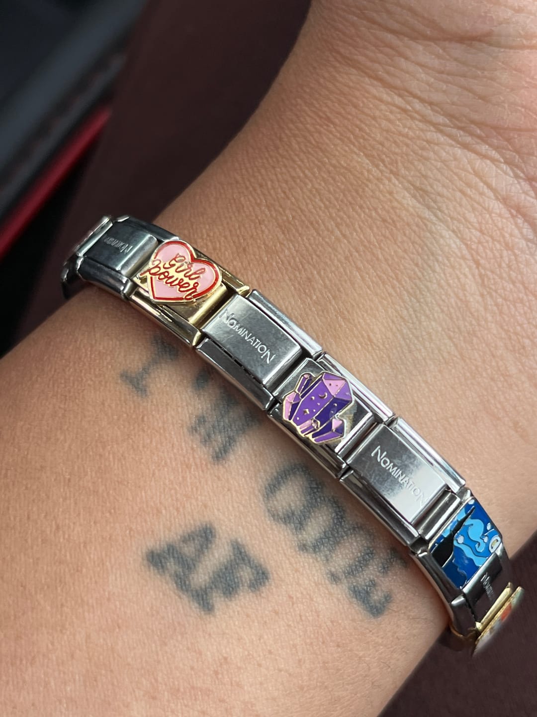 Customer photo review of Charm Amatista Cósmica