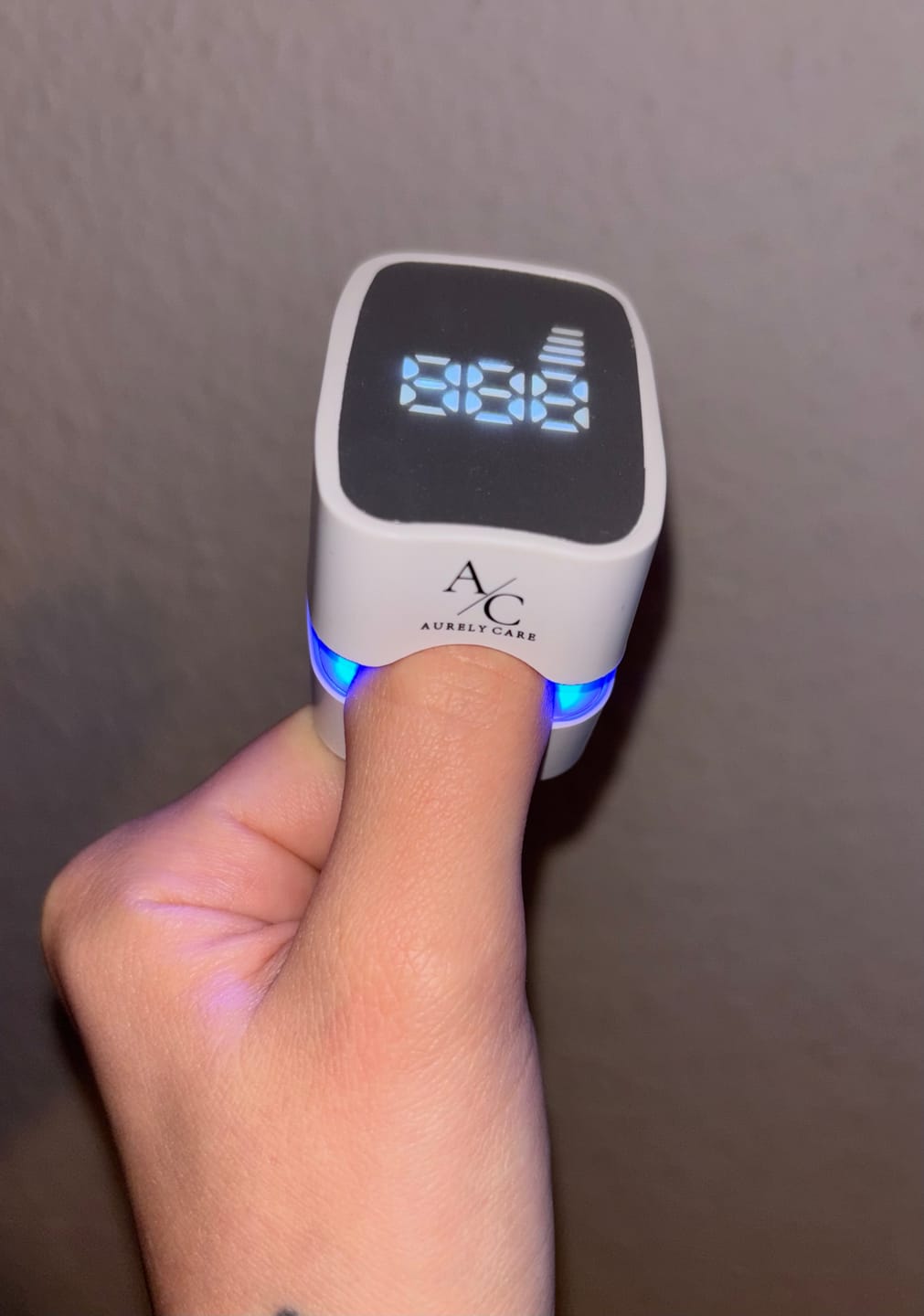 Customer photo review of Aurely-Care™ UV-Nageltherapiegerät