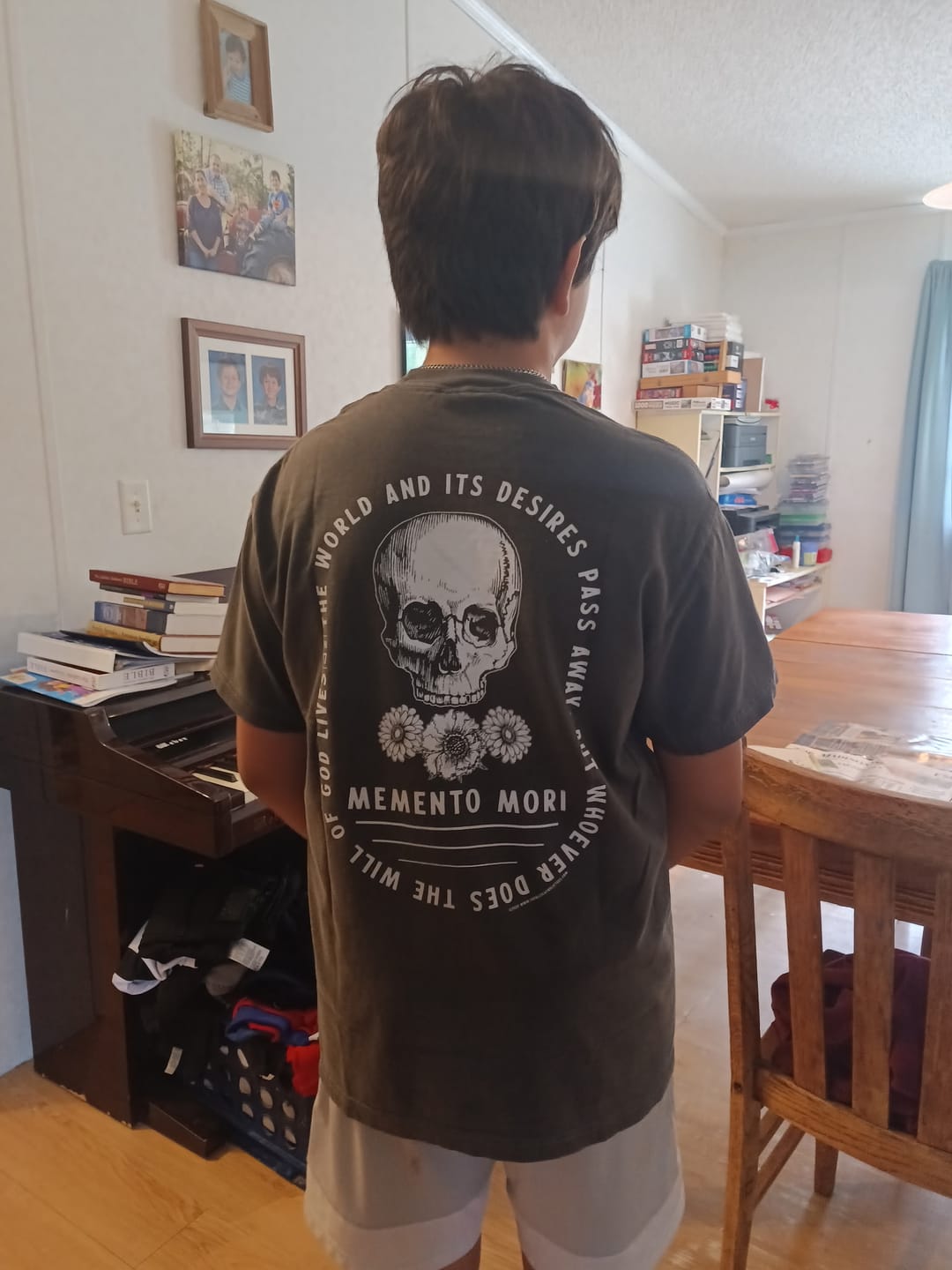 Customer photo review of Memento Mori Premium Heavyweight Garment-dyed Tee
