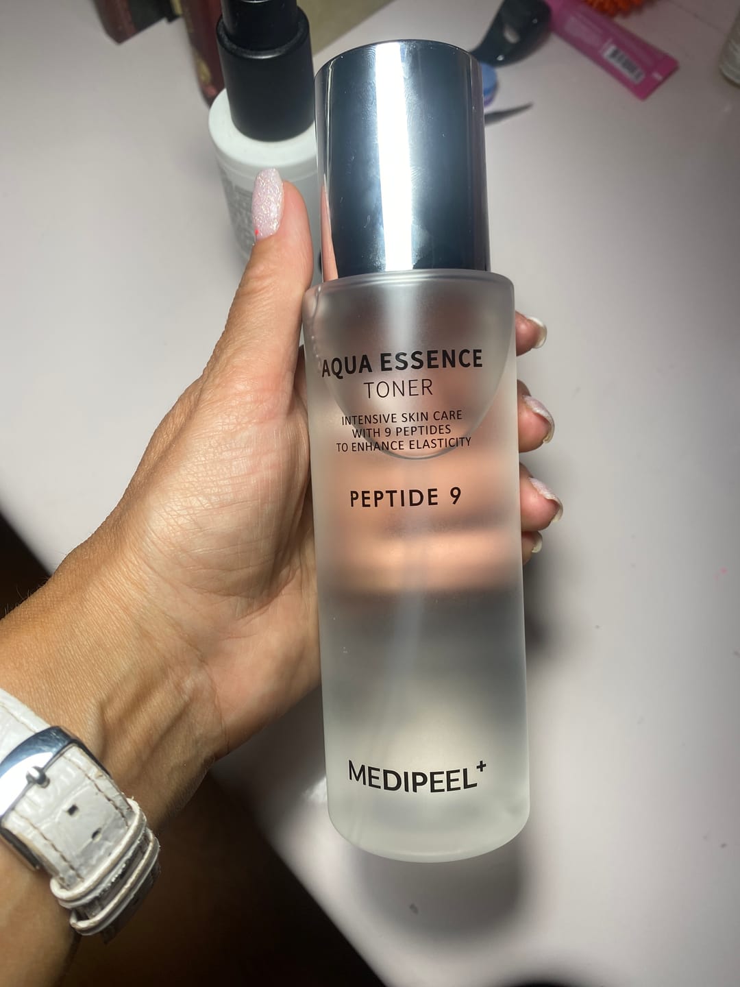 Customer photo review of Peptīdu toneris-esence priekš nobriedušai ādai Medi-Peel Peptide 9 Aqua Essence Toner