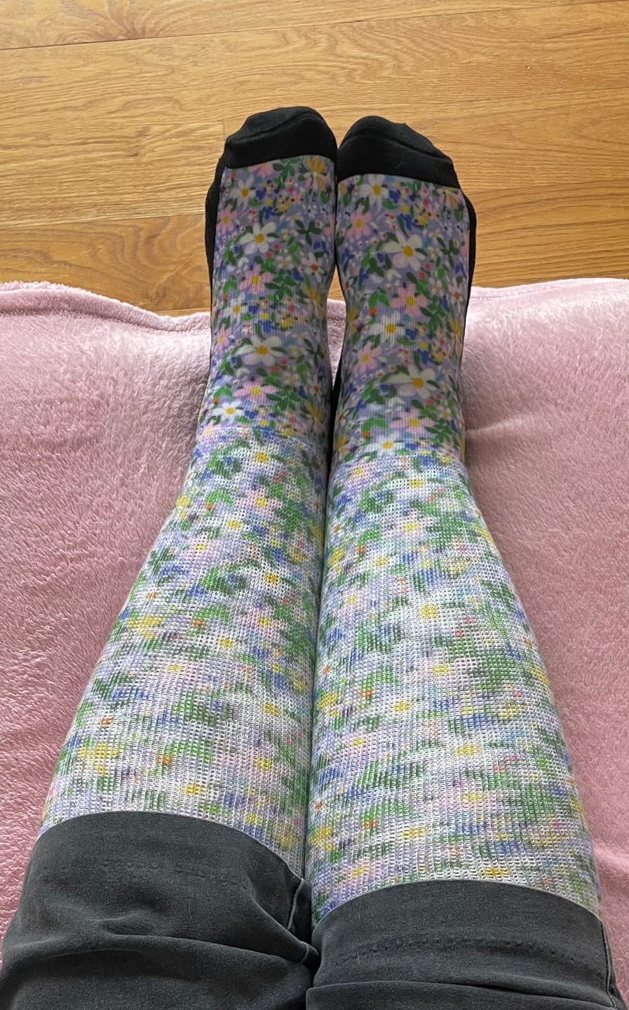 Customer photo review of Daisy Blue EasyStretch™ Socks