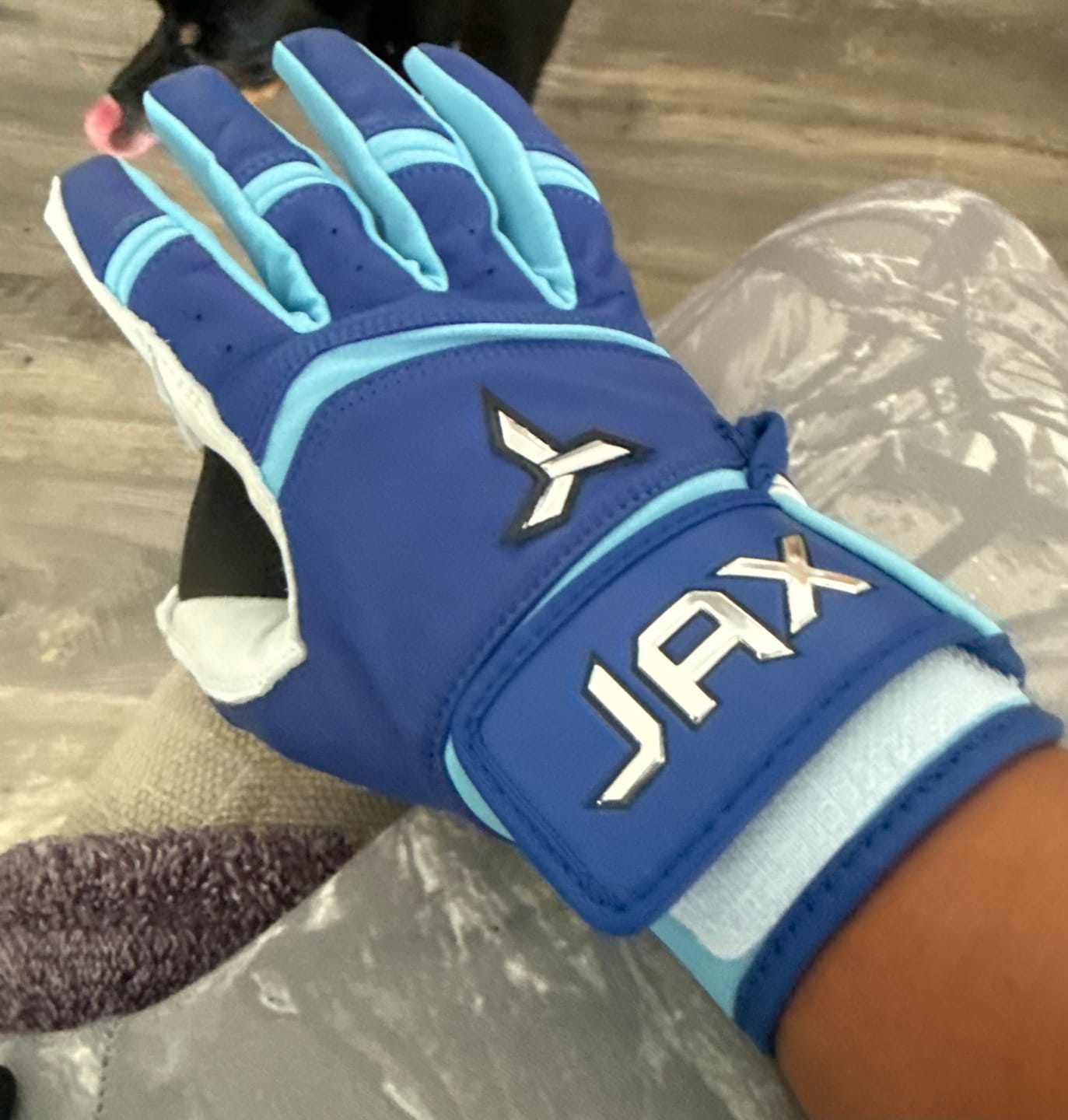 Customer photo review of Big League Berry | Pro Cuff