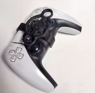 Customer photo review of Mini Steering Wheel for Xbox