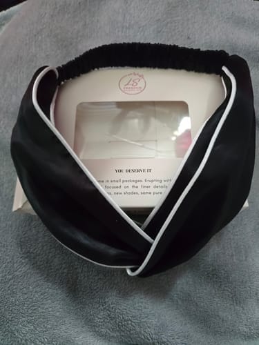 Customer photo review of 100% Mulberry Silk Elastic Twisted Headband - Black With White Piping
