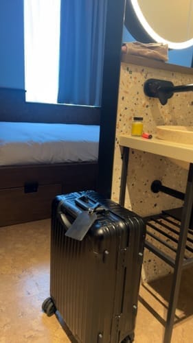 Customer photo review of ALUMINUM SUITCASE V2 NEW, STRONGER ALUMINIUM & REMOVEABLE WHEELS