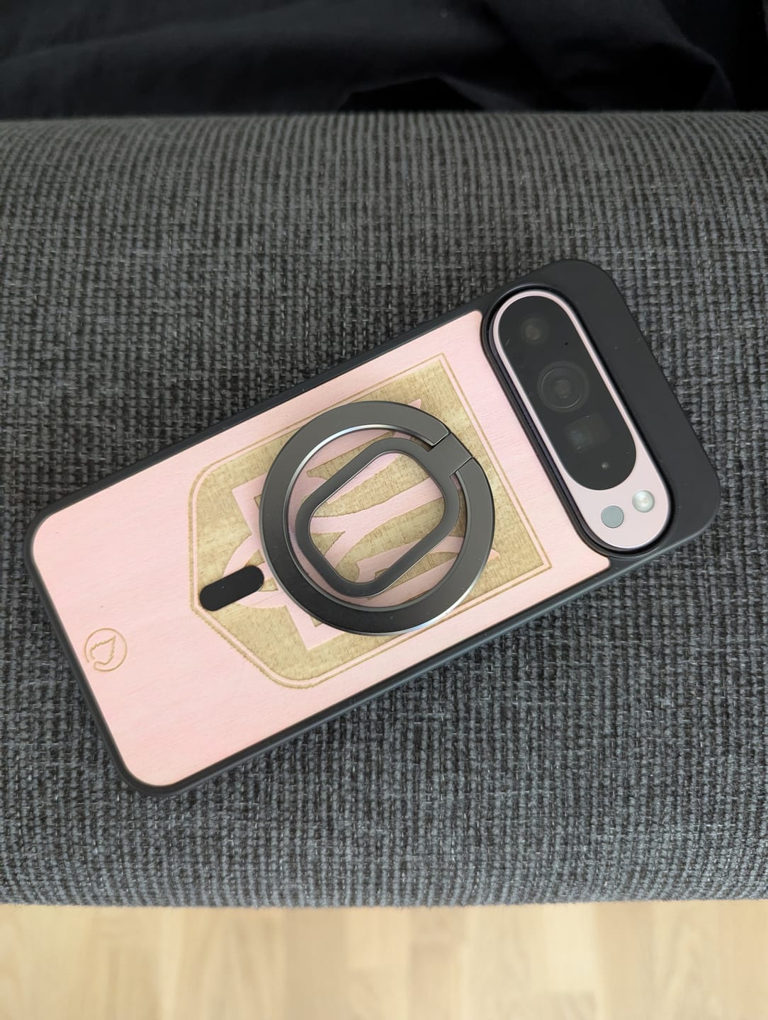 Customer photo review of ROSA – Puhelimen kuoret pinkistä koivusta  🇫🇮