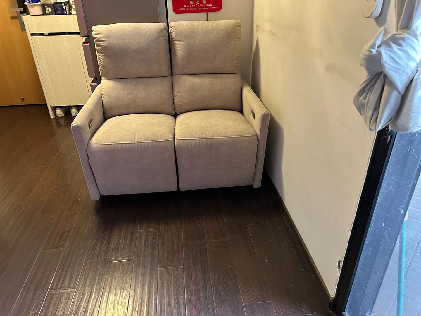 Customer photo review of I307零靠牆2電動儲物梳化 |  空間大師：突破極限 114cm，