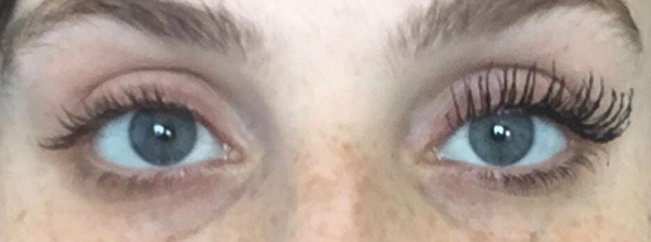 Customer photo review of Máscara de Crecimiento de Pestañas - Mejor que las Postizas