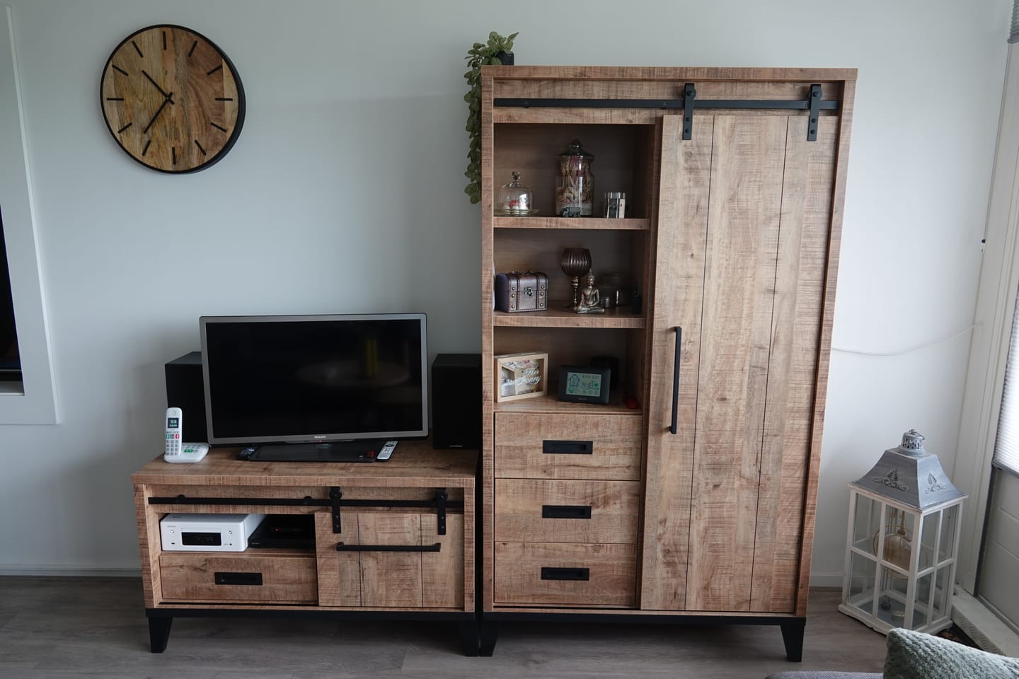 Customer photo review of Klok Wandklok industrieel | Mangohout Staal | ø 50cm / ø 41cm