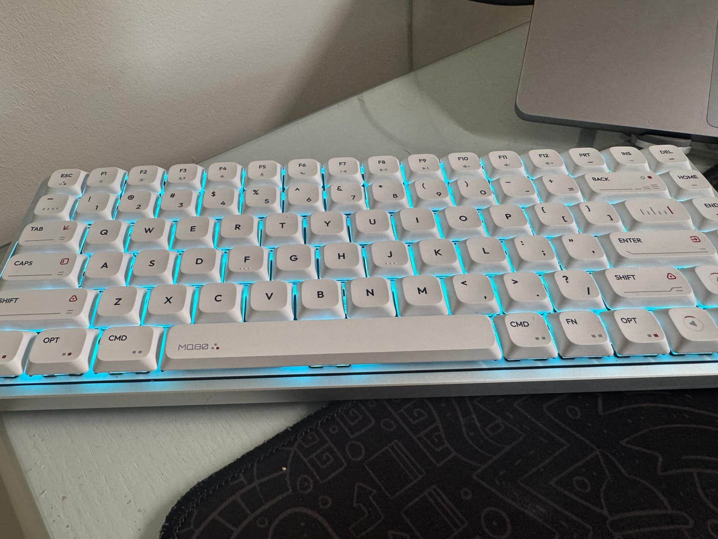 Customer photo review of IQUNIX MQ80 Aluminum Low Profile Mechanical Keyboard
