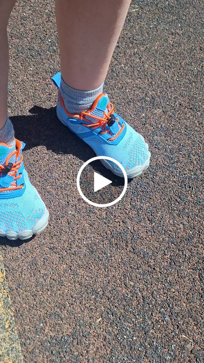Customer video review of Niños Free Ⅰ - Zapatos Barefoot